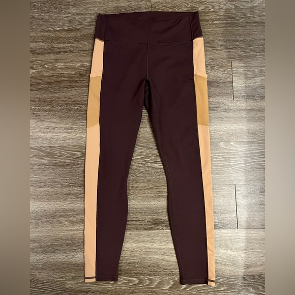 Fabletics | On-The-Go PowerHold® High-Waisted Legging in Cacao/Quicksand Size XL - Picture 4 of 7